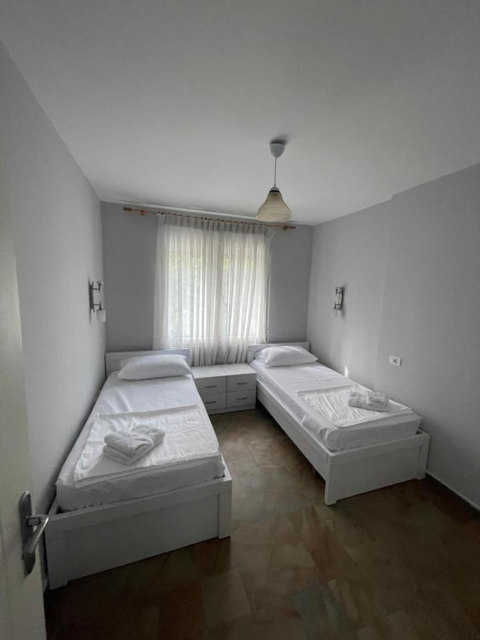 Anna'S Apartment Tirana Exteriör bild